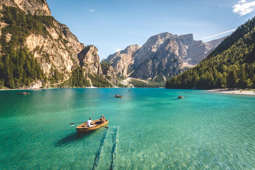 Explore lakes, forests, and breathtaking mountain scenery in the Canadian Rockies.